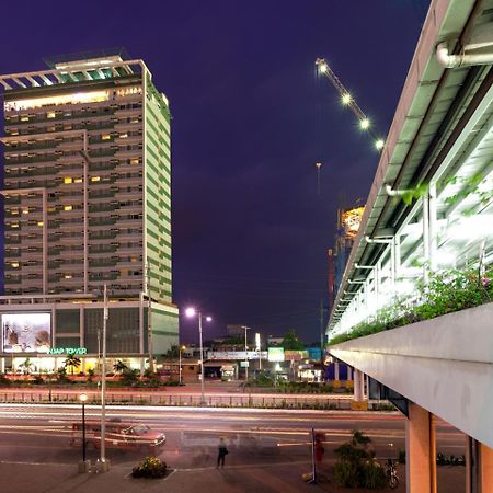 Injap Tower Hotel Iloilo City Exteriör bild